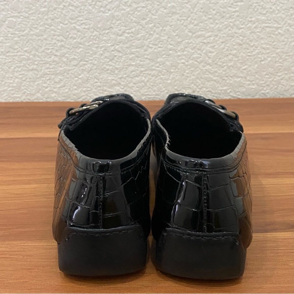 STUART WEITZMAN CIBW 40351 Black Croc Patent Leather Buckle Strap Loafers 8.5M - Picture 10 of 16